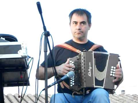 Silvano  Fadda ballitu  ballo sardo sardegna accordéon diatonique 2011