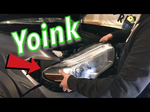 Toyota Tacoma Headlight Removal – DIY Step-by-Step Guide