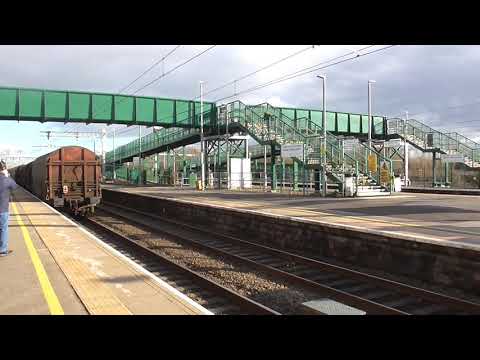 DB Cargo UK Class 66 no: 66165 @ STJ {6M41} 10/02/2021.