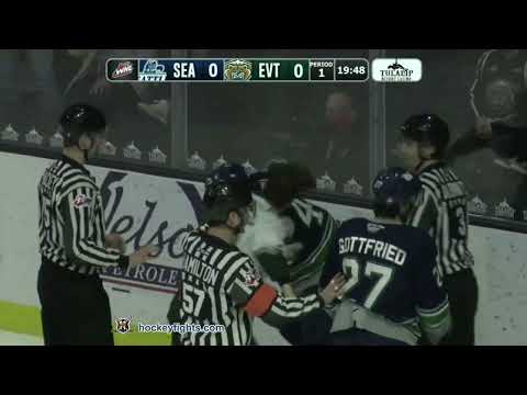 Lucas Ciona vs Ryan Hofer