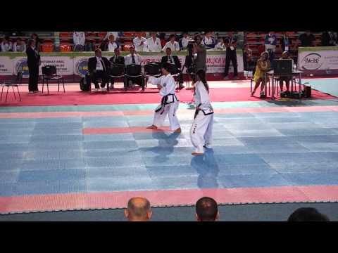 Kim Hyang Sim (PRK) v Viktoriya Moiseyenko (UKR) - Female III Dan Pattern Final