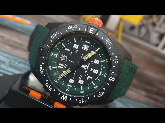 ساعة لوميناكس بير غريلز كوارتز الرجالية - XB.3735