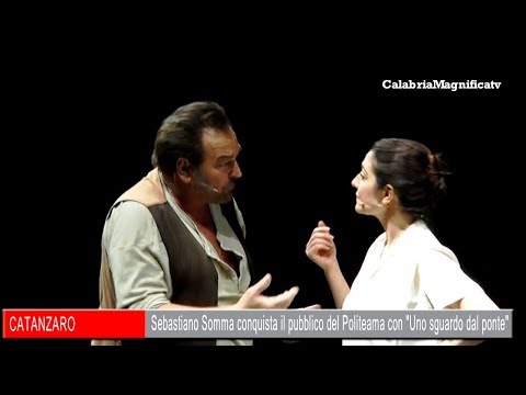 Sebastiano Somma conquista il pubblico del Politeama