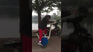 Tập đạp xe đạp thể dục