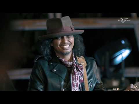 Gugun Blues Shelter live at Jazz Gunung Bromo 2019 -  Funk #1