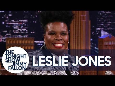 萊斯利-瓊斯辯論 "甲板之下"，痛斥 "厭惡女性的餅乾 "阿什頓。 (Leslie Jones Debates Below Deck and Calls Out "Misogynistic Biscuit" Ashton)