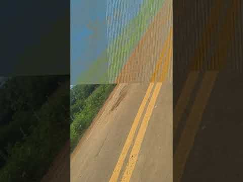 Situação Lamentável da CE que liga Palhano à Pedras. Intrafegável. Triste.