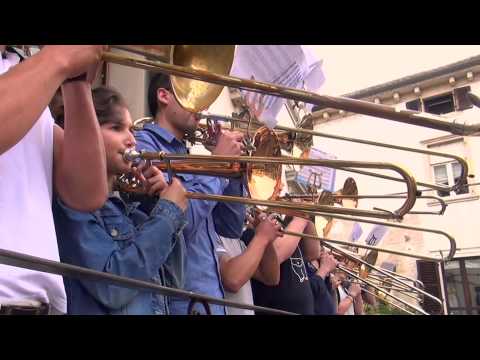 Flashmob Peschiera del Garda - ufficiale - Inno alla Gioia Beethoven