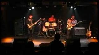 Travellin&#39; In The Dark,Mountain cover by Underheartlooklook