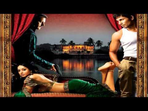 Poster main ek bhanwra