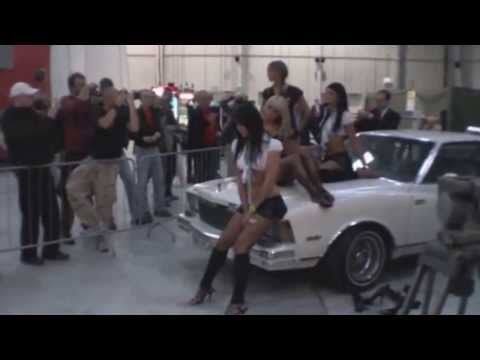 DJ.Navix & Tiesto vs Michael Calfan -  Falcon Comes Again