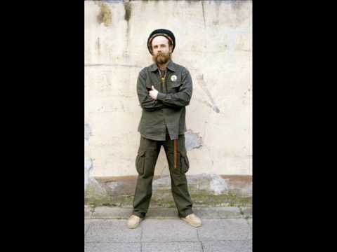 Uwe Banton feat. Ganjaman - Kommt, seht, hört