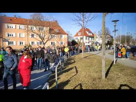 Ravensburg 12.02.2022: Friedlicher Spaziergang für Freiheit & Grundrechte 🇩🇪