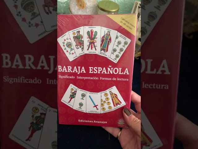 Vídeo relacionado con Juego Familiar Tarot Deck,Cartas de Tarot para Principiantes | Tarjetas Oracle de Vida Anterior, Impresión Transparente, Adivinante Juego de Mesa, Baraja Española Completa Para Adivinación Reveladora