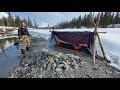 Making A Simple Survival Shelter CRAZY Warm Winter Bushcraft Camping Cooking