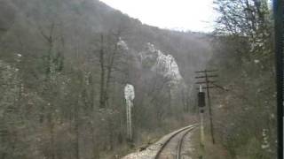 preview picture of video 'Prin defileul Crisului Repede cu trenul (Vadu Crisului hc. - Suncuius - Balnaca h.) - in HQ!'