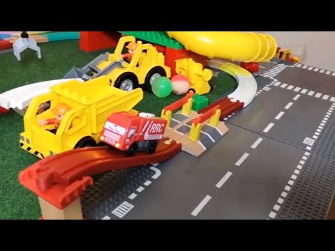 Reverse Building Oddly Satisfying Thomas Tank Engine Brio Wooden Train Bigjig Toys Kids Lego duplo Video