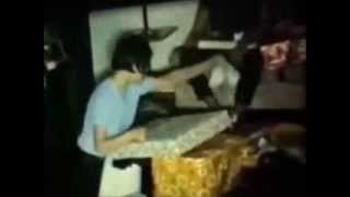 Axl or Iggy - East River Pipe