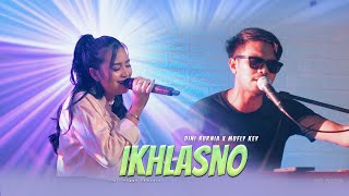 Download lagu Dini Kurnia Feat. Mufly Key - IKHLASNO mp3