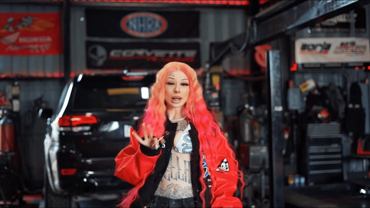 Lady XO — WTW?