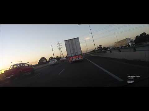 Dumb a** Maxi Cube Truck Driver VT28LR