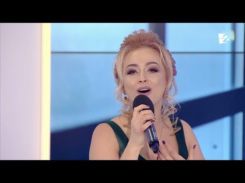 Alina MOCANU şi-a filmat familia în noul ei videoclip!