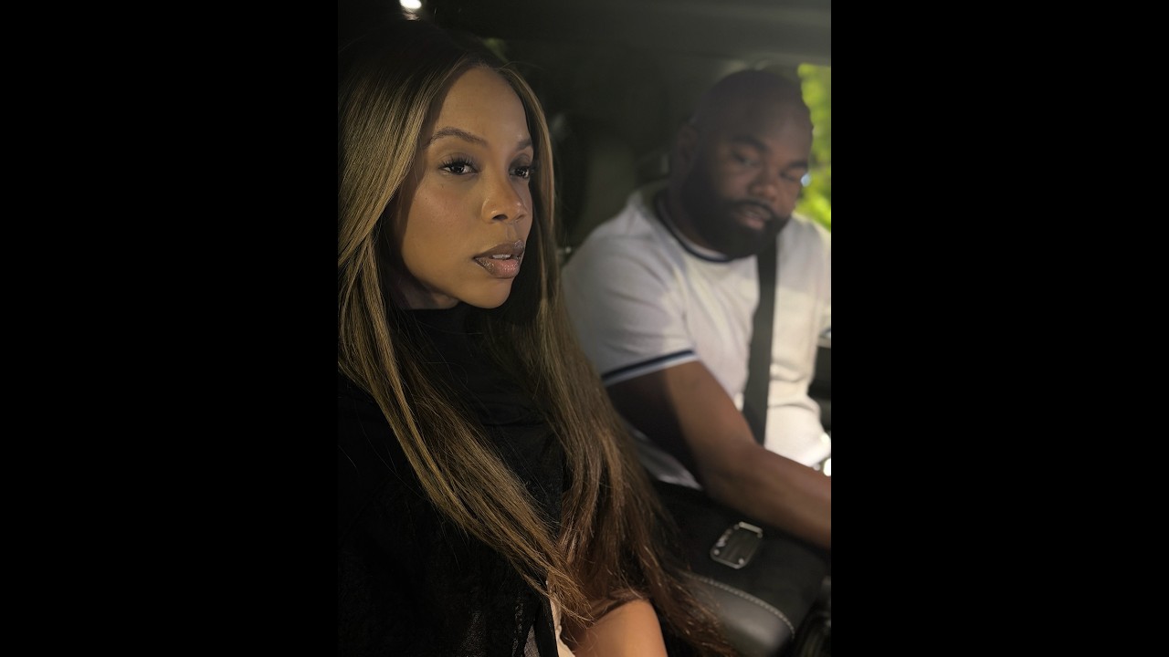 When Glo locks in with Mike’s Twin Cousin!