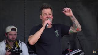 Simple Plan - Welcome To My life (Live @ Vans Warped Tour 2018)