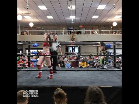 Shannon LeVangie Shows Elle Valentine All The Disrespect! #womenswrestling #indiewrestling