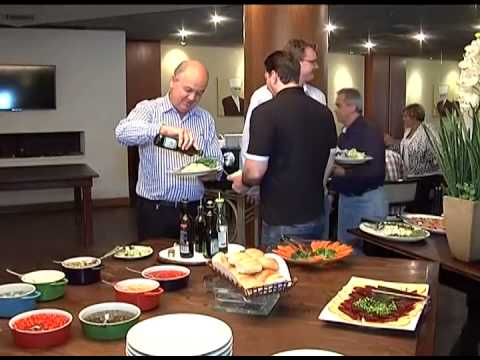 Programa Neusa Bighetti exibido no dia 03/08/2014 - Stream Palace Restaurante Athenas Dia dos Pais