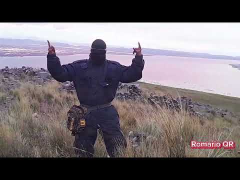 caminando por la cima del apu atojja..una vista espectacular.                Chucuito - Puno