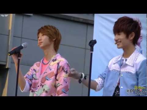 [FanCam] 120617 BOYFRIEND at Guerilla Concert - One Day [Youngmin + Minwoo Focus]