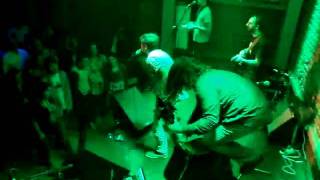 Sto dromo-Maraveyas ilegal