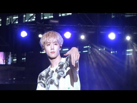 151006 더쇼 GOT7 - Bounce (Mark focus)