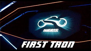 The First TRON, Shanghai Disneyland - Amazing roller coaster #disney