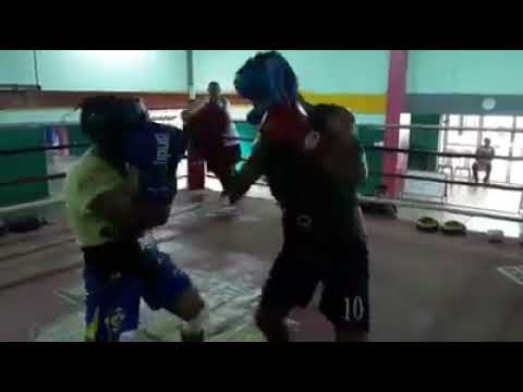 Roman chocolatito Gonalez has a bad time in Sparring against Giovanny Tellez