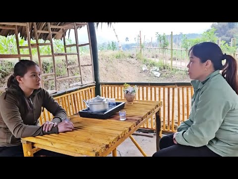 LUYEN's mother sadly went downstairs to VONG's house to confide everything to her