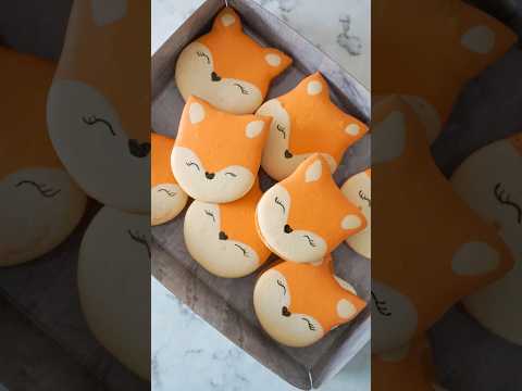 The cutest little fox macarons!!Naturally gluten free, yummy, and adorable. 🥰