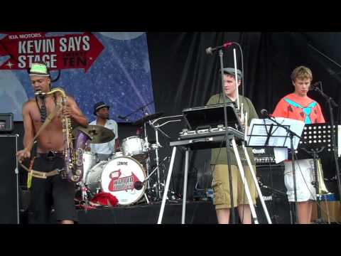 Dr Madd Vibe Experiment at Warped Tour in Mansfield, MA 7/13/2010 Part 1