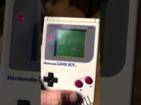 The Original Gameboy was awesome back in the day #retro #gaming #nintendo