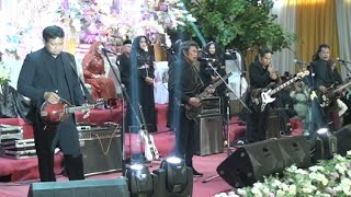 Download lagu VIRAL !!! DETIK DETIK RAJA DANGDUT BANG HAJI RHOMA IRAMA DAN SONETA NAIK STAGE DI SEBUAH WEDDING mp3 Download lagu VIRAL !!! DETIK DETIK RAJA DANGDUT BANG HAJI RHOMA IRAMA DAN SONETA NAIK STAGE DI SEBUAH WEDDING mp3