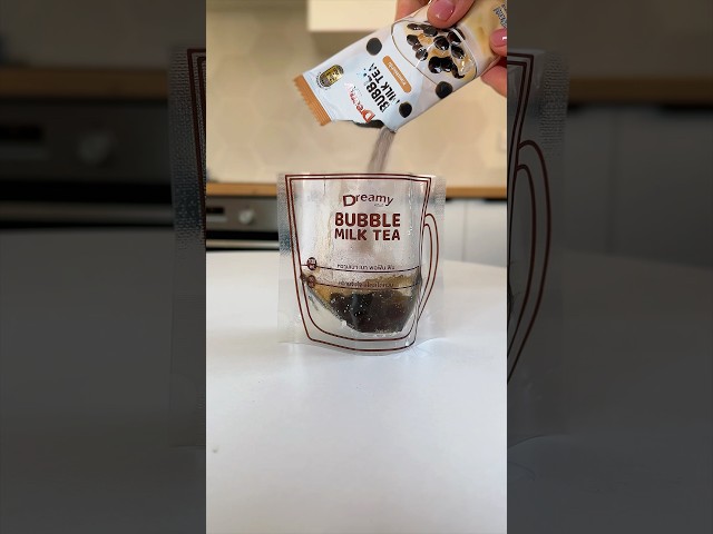 Vídeo relacionado con Boba Tea Ramen Lindo Kawaii Bubble Milk Tea Sudadera
