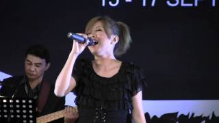 Download lagu Stacy - Kisah Dongeng @ MASiF 2011 mp3