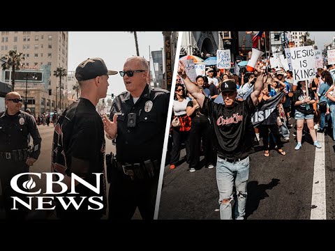 Worshipers Shut Down Hollywood Boulevard