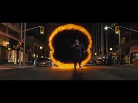 Director Chris Columbus Featurette