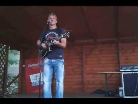 benefiční koncert 29.6.2013 Martin Maxa - ráno v ulicích