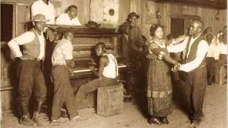 Louise Johnson - All Night Long Blues (1930)