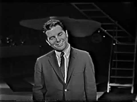 Stairway To The Stars -  Johnny Desmond (vocal) & Ray McKinley & The New Glenn Miller Orchestra.