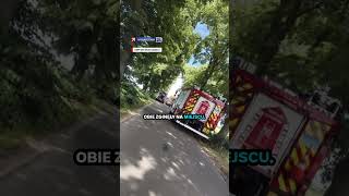 OPEL UDERZYŁ W DRZEWO. DWIE OFIARY