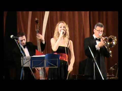 Anna Buturlina & Trad Jazz Band -  Aint Misbehavin